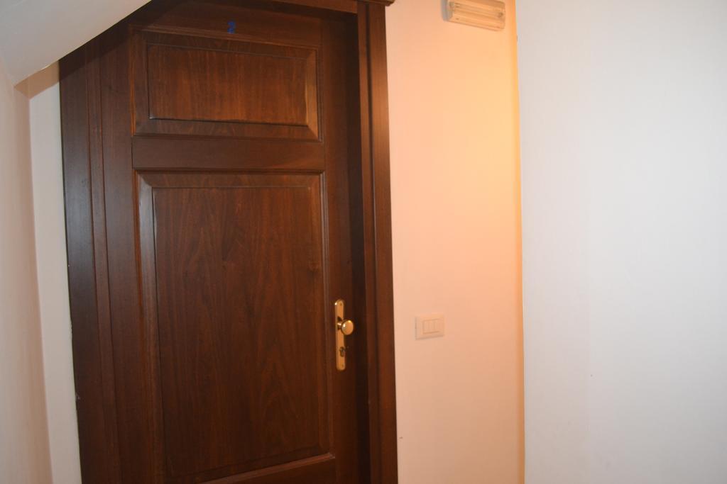 Suites Imperiali Guest House Rom Exteriör bild